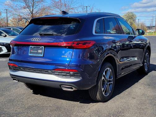 2025 Audi Q5 Premium TFSI quattro S tronic