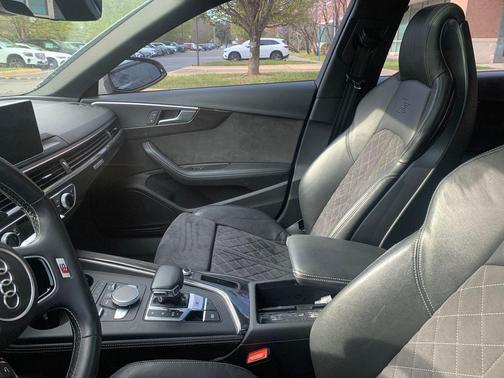 Florett Silver Metallic 2019 Audi S4 3.0T Premium