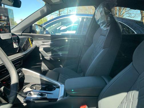 Glacier White Metallic 2026 Audi SQ5 3.0T Premium Plus