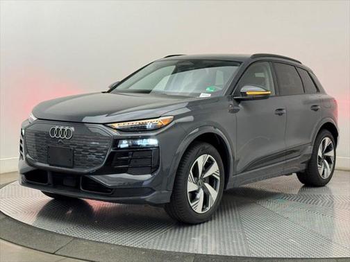 2025 Audi Q6 e-tron Premium Plus quattro