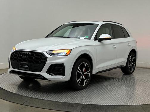 2025 Audi Q5 45 S line Premium Plus