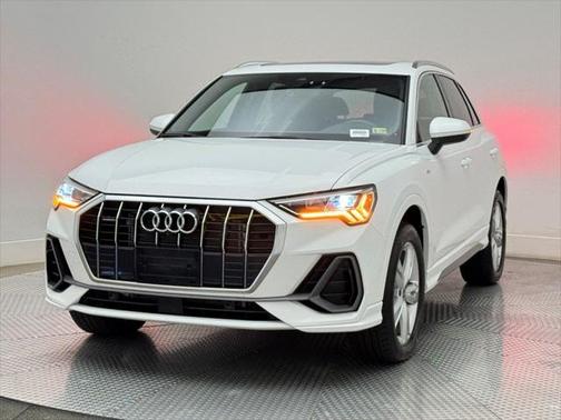 2024 Audi Q3 45 S line Premium Plus