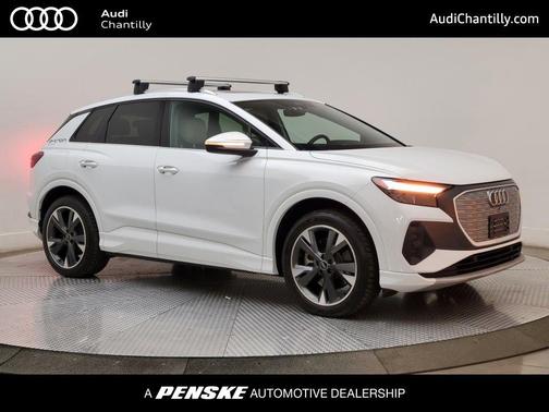 2022 Audi e-tron Premium Plus