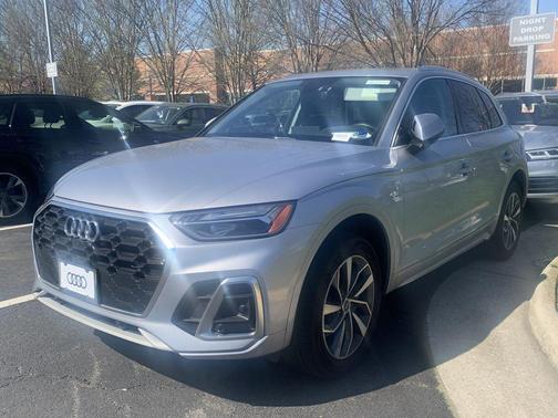 Florett Silver Metallic 2023 Audi Q5 45 S line Premium Plus