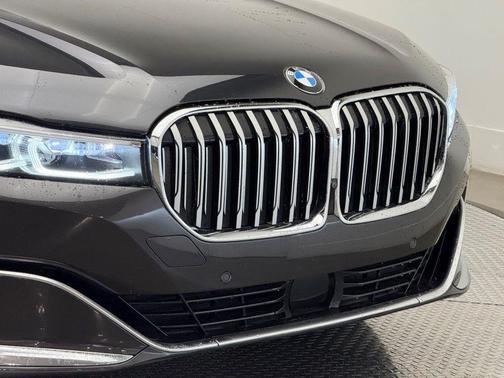 2022 BMW 750 i xDrive