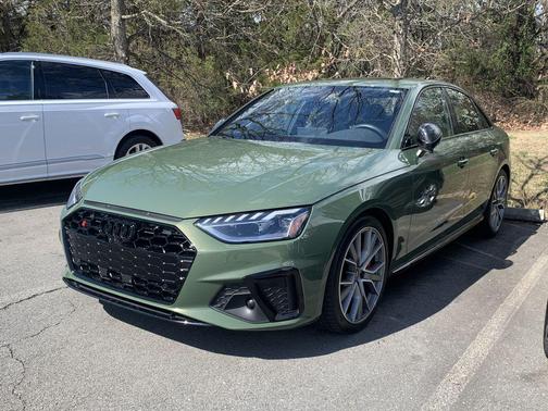 District Green Metallic 2023 Audi S4 Premium Plus TFSI quattro Tiptronic