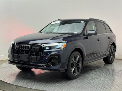 2025 Audi Q7 55 Premium Plus