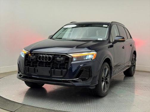 2025 Audi Q7 55 Premium Plus