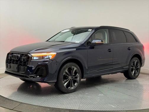 2025 Audi Q7 55 Premium Plus
