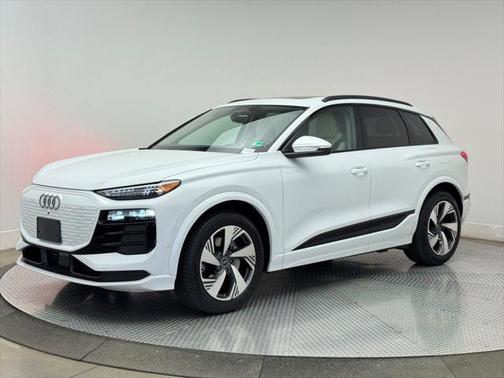 2025 Audi Q6 e-tron Prestige quattro