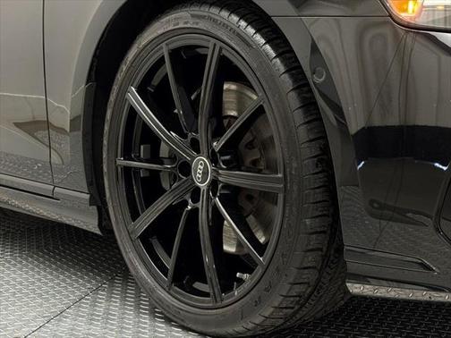 2024 Audi A8 L 55 TFSI quattro Tiptronic