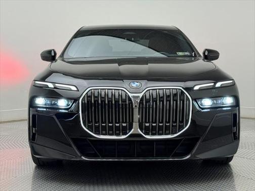 2023 BMW 760 i xDrive
