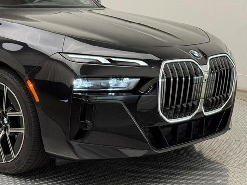 2023 BMW 760 i xDrive