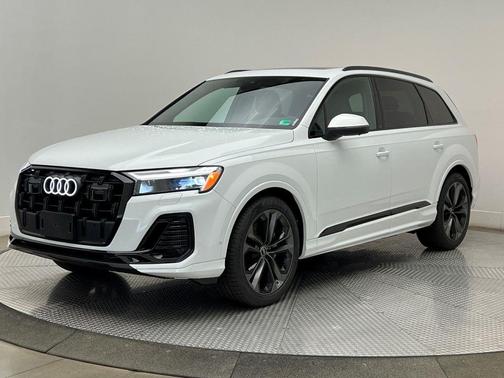 2026 Audi Q7 55 Premium Plus