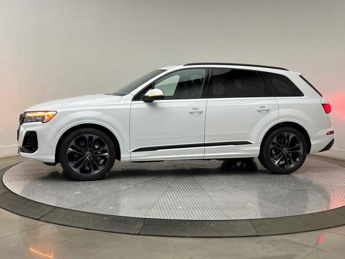 2026 Audi Q7 55 Premium Plus