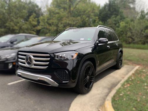 2025 Mercedes-Benz GLS 450 4MATIC