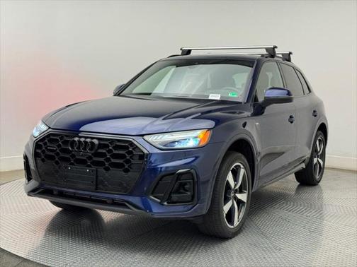 2022 Audi Q5 45 S line Prestige