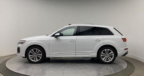 2025 Audi Q7 55 Prestige
