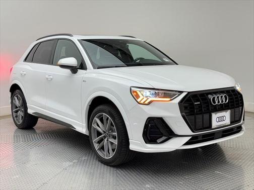 2024 Audi Q3 Premium 45 TFSI S line quattro Tiptronic