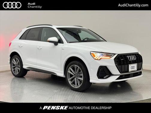 2024 Audi Q3 Premium 45 TFSI S line quattro Tiptronic