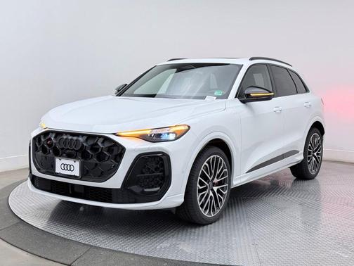 2025 Audi SQ5 3.0T Premium Plus