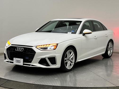 2023 Audi A4 45 S line Premium Plus