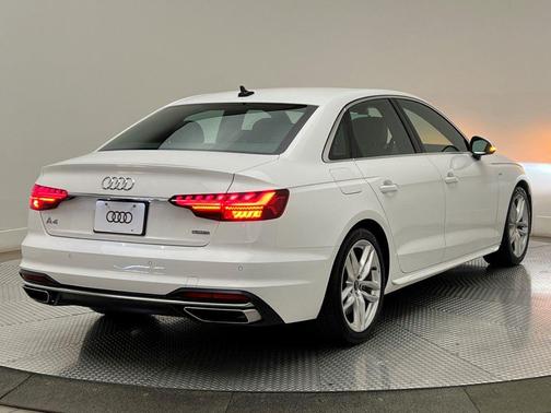 2023 Audi A4 45 S line Premium Plus