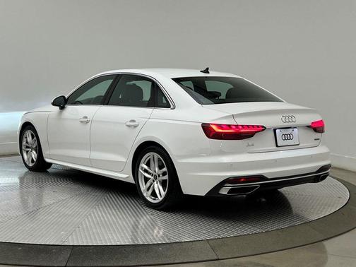 2023 Audi A4 45 S line Premium Plus