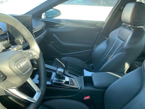 2023 Audi A4 45 S line Premium Plus