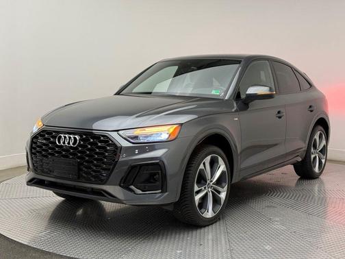 2022 Audi Q5 45 S line Premium Plus