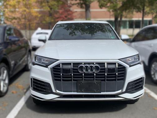 2021 Audi Q7 55 Premium Plus