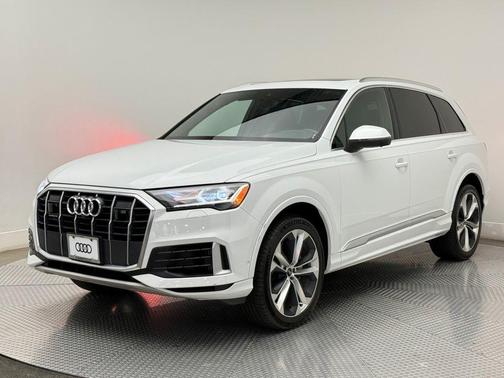 2021 Audi Q7 55 Premium Plus
