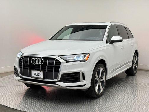 2021 Audi Q7 55 Premium Plus