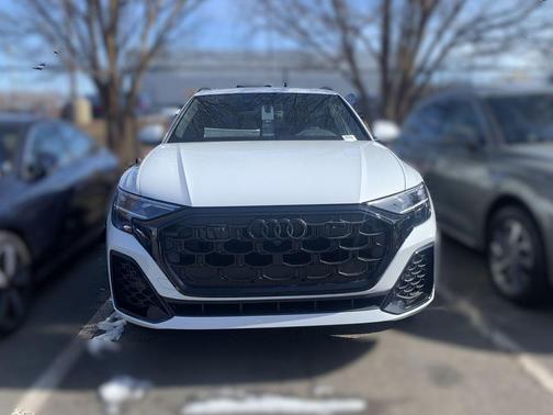 2026 Audi Q8 55 Premium Plus