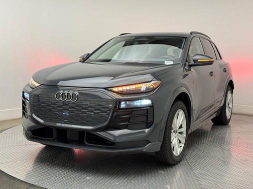 2025 Audi Q6 e-tron Premium Plus
