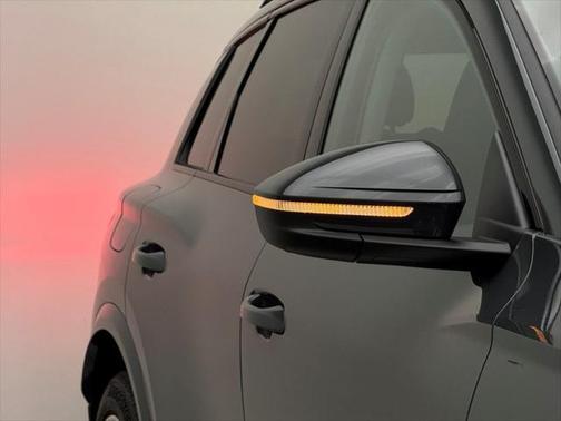 2025 Audi Q6 e-tron Premium Plus