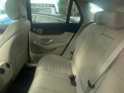 2021 Mercedes-Benz GLC 300 4MATIC