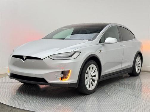 2017 Tesla Model X 75D