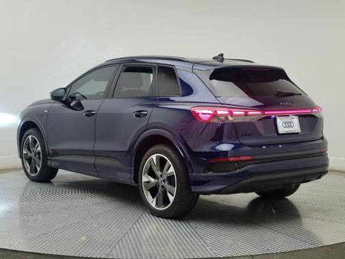 2024 Audi Q4 e-tron Premium Plus 50 quattro