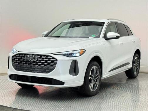 2025 Audi Q5 Premium