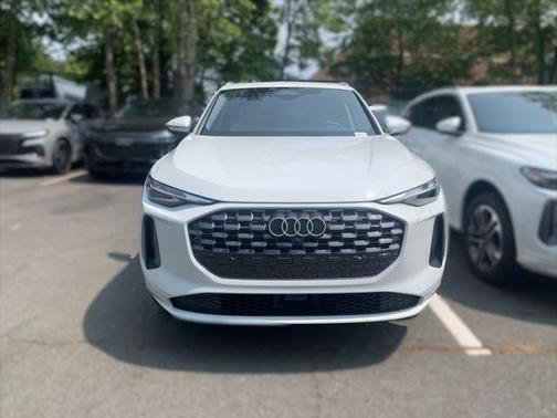 2025 Audi Q5 Premium