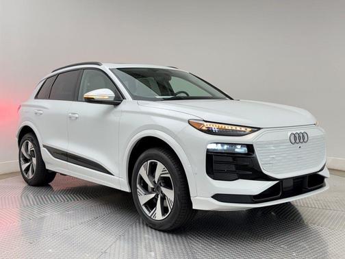 2025 Audi Q6 e-tron Prestige quattro