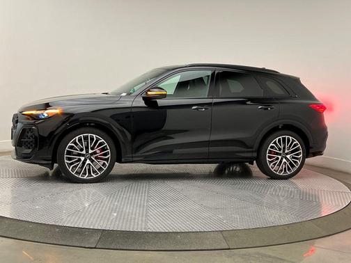 2025 Audi SQ5 3.0T Premium Plus