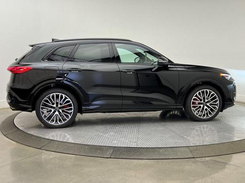 2025 Audi SQ5 3.0T Premium Plus