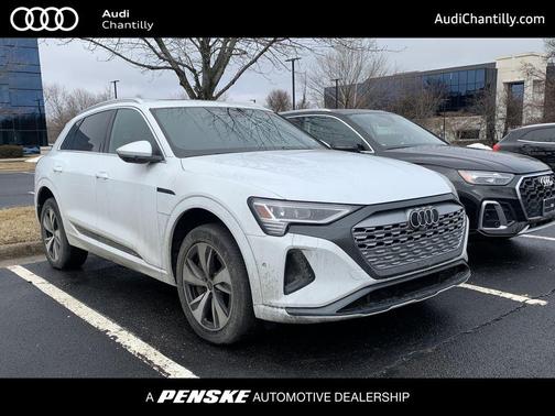 2024 Audi Q8 e-tron Premium Plus