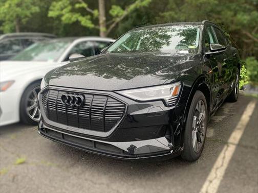 2023 Audi e-tron Premium quattro