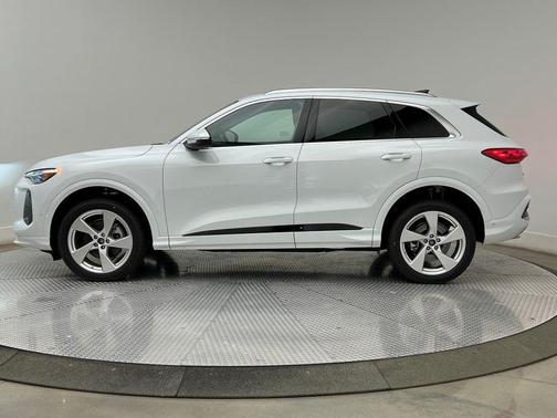 2025 Audi Q5 Premium Plus TFSI quattro S tronic