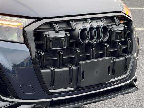 2025 Audi Q7 55 Prestige