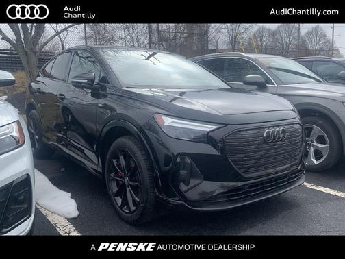 2022 Audi e-tron Premium Plus