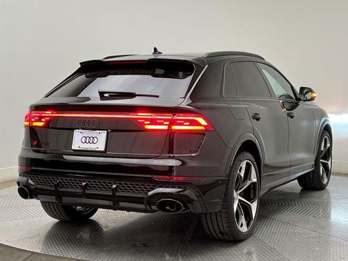 2026 Audi RS Q8 4.0T